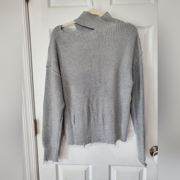 BOBI BLACK Los Angeles NWT Heather Gray Shoulder Cutout Turtleneck Sweater Sz M - Picture 1 of 16